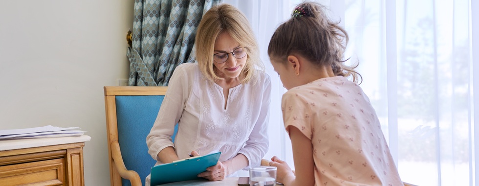 Was muss ich studieren, um mit Kindern arbeiten zu können?